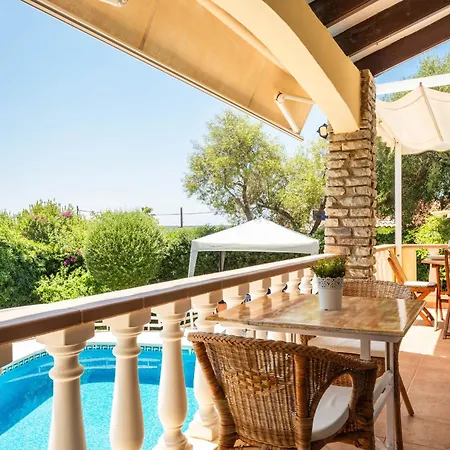 Mari - Con Piscina Privada Y Jardin En Calan Porter *