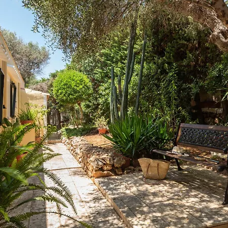 Mari - Con Piscina Privada Y Jardin En Calan Porter Villa