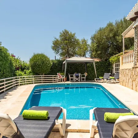 Villa Mari - Con Piscina Privada Y Jardin En Calan Porter *
