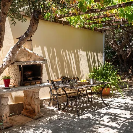 Mari - Con Piscina Privada Y Jardin En Calan Porter *
