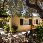Villa Mari - Con Piscina Privada Y Jardin En Calan Porter Cala En Porter (Menorca)